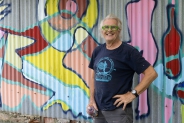 Jan van Lokhorst viert 40 jaar schilderen met expo en boekpresentatie in Gouwekerk